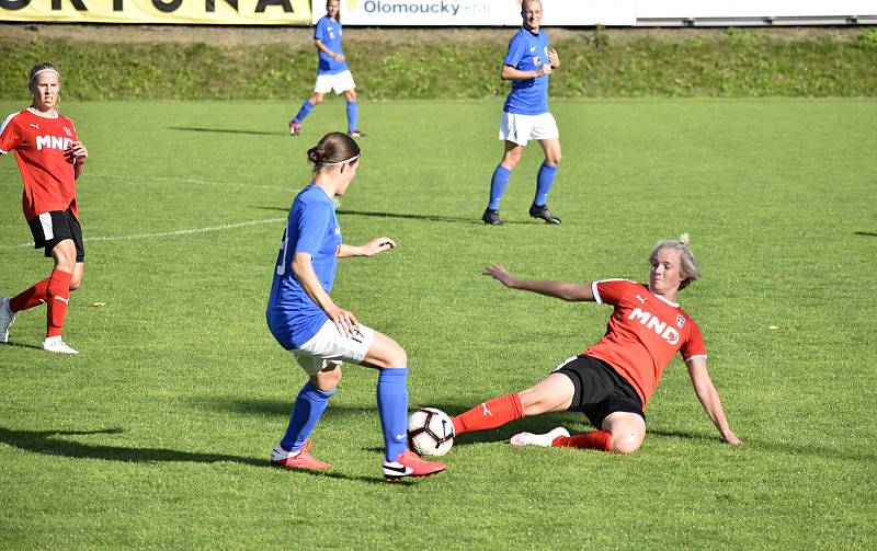 Mistrovská premiéra děvčat 1.SK Prostějov vyšla s Hodonínem nad očekávání - 9:1. 5.9. 2021