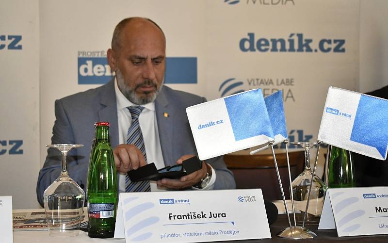 Setkání s prostějovským primátorem Františkem Jurou, v úterý 24. května 2022 v Národním domě