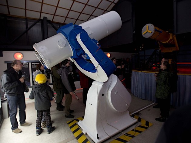 Nový dalekohled na hvězdárně v Prostějově