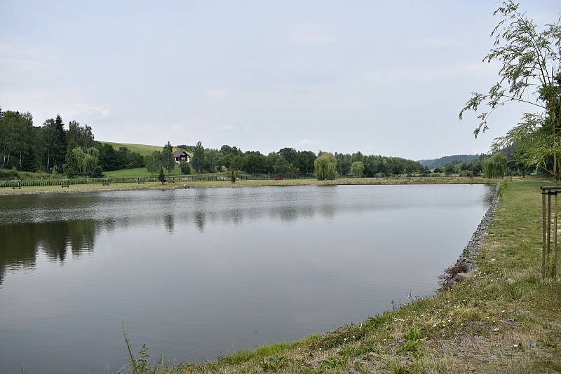 V těsné blízkosti Čertových rybníků na Konicku vzniká nový koupací biotop. 2.7. 2022