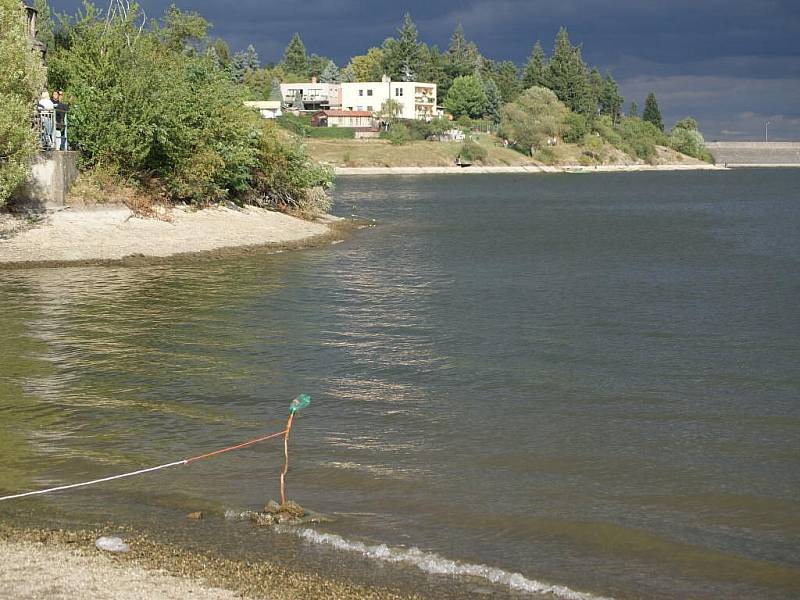 Den přehrady a dračích lodí na Plumlově