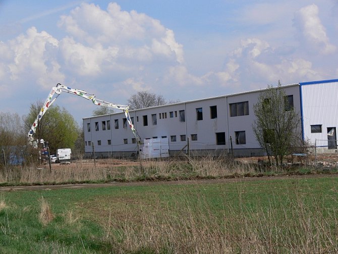 Stavba nové výrobní haly ve Vranovicích-Kelčicích