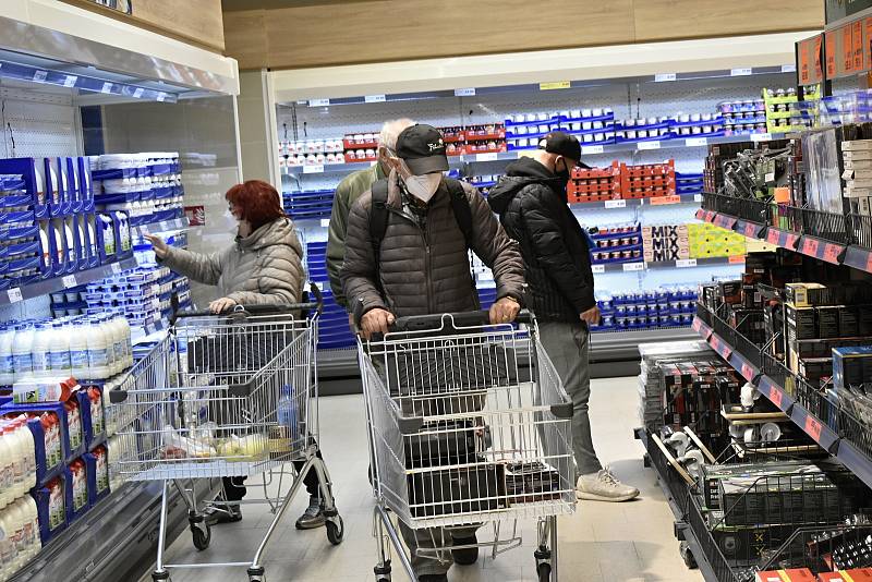 V pořadí třetí prodejnu v Prostějově otevřel obchodní řetězec Lidl v pondělí 15. listopadu 2021 v Konečné ulici