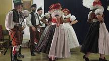 V  Kralicích se sešli v kulturním domě vyznavači folklóru.