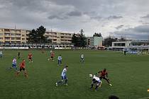 Fotbalisté Prostějova (v pruhované) remizovali s Vyškovem 2:2.