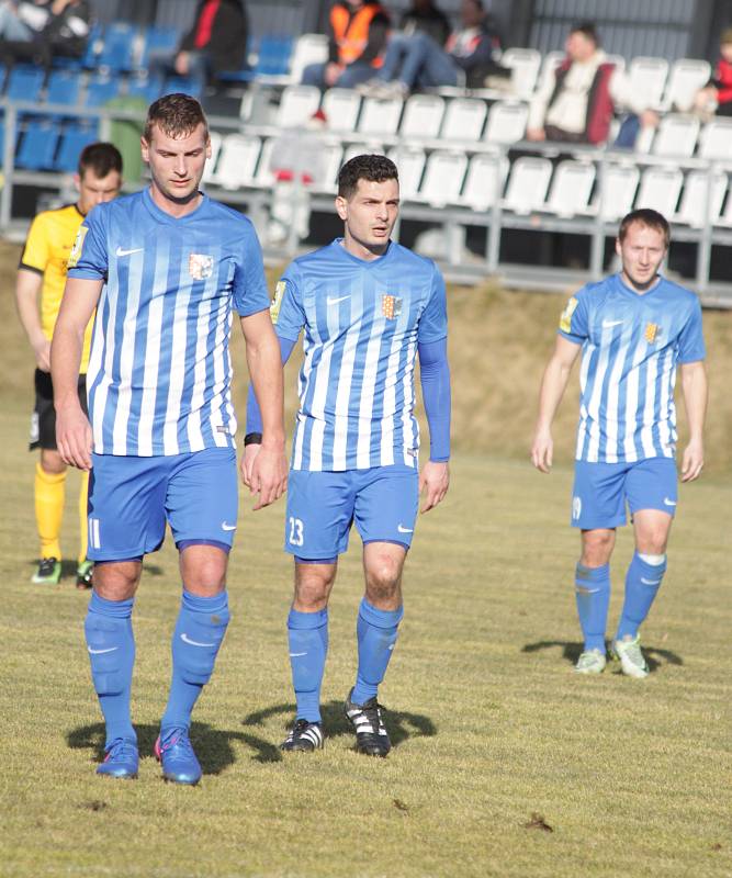 První zápas jara přinesl Hanákům tři body. Na domácí půdě zdolali Sokolov 1:0 a uctili tak památku Petra Langra.