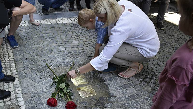V Prostějově bylo uloženo dalších 13 Kamenů zmizelých. 25.6. 2020