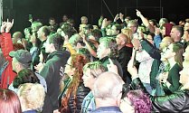 Hudební minifestival v plumlovském areálu Borky rozproudily rockové legendy Kern a Turbo, 10. 6. 2022