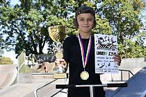 Teprve dvanáctiletý Filip Skalík se stal republikovým šampionem ve freestyle scooteringu.