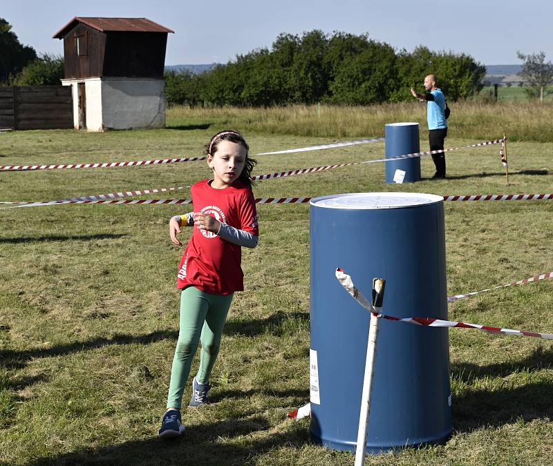 Překážkový závod v Biokoridoru Hloučela, 19.9. 2020