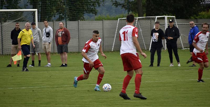 V rámci oslav 90. výročí fotbalu v Kostelci na Hané, se představili bývalí hráči pražské Slavie a v krajském derby Čechovice. 28.8. 2022