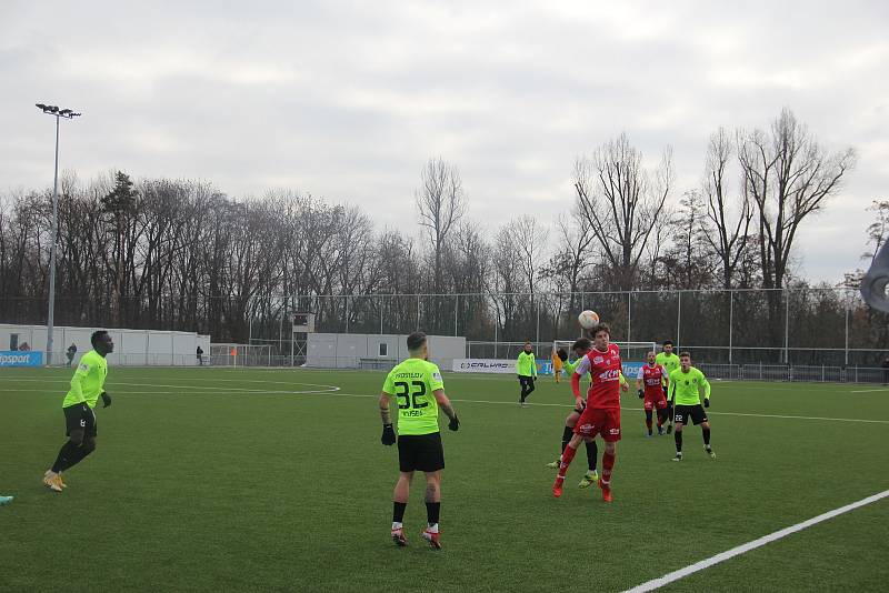 Fotbalisté Prostějova (v zeleném) porazili Pardubice 3:1.