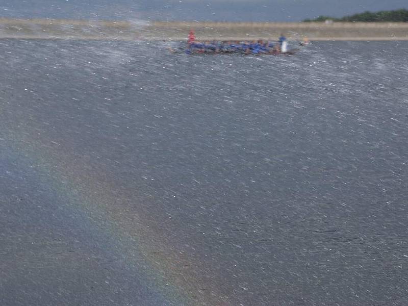 Den přehrady a dračí lodě na Plumlově