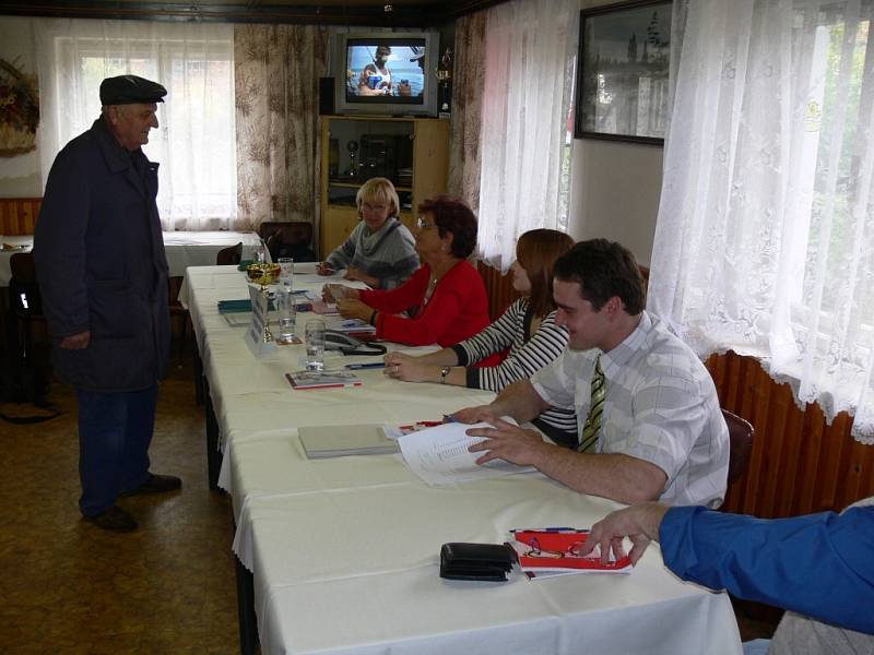 Hačky. Tato obec na Konicku měla v minulých krajských volbách nejvyšší volební účast v celém prostějovském regionu. 63 procent.