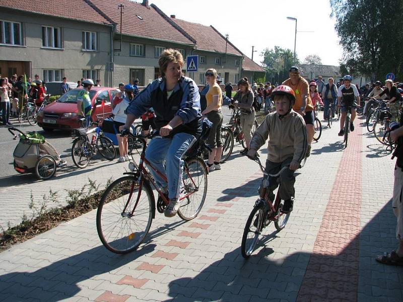V sobotu 10. května byla oficiálně otevřena další cyklostezka na Prostějovsku.