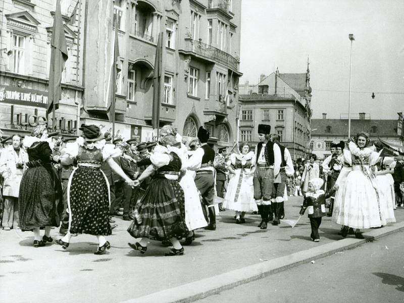 Prvomájové akce probíhaly na okrese také v Konici a Němčicích nad Hanou. V regionu Hané bývaly oslavy zpestřeny také vystoupením souborů tradičních písní a tanců.