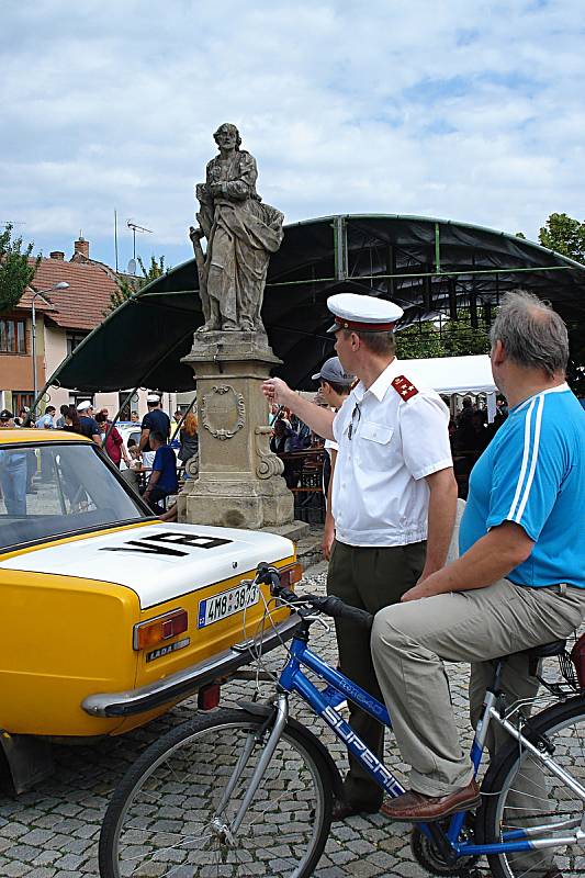 Veterán rallye v Němčicích nad Hanou