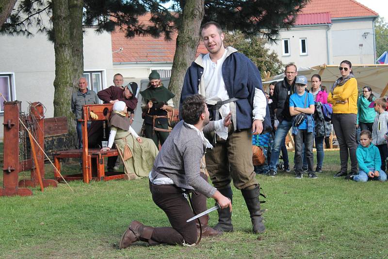 Sobotní vepřobraní v Ochozi přilákalo stovky lidí. 27.9. 2019