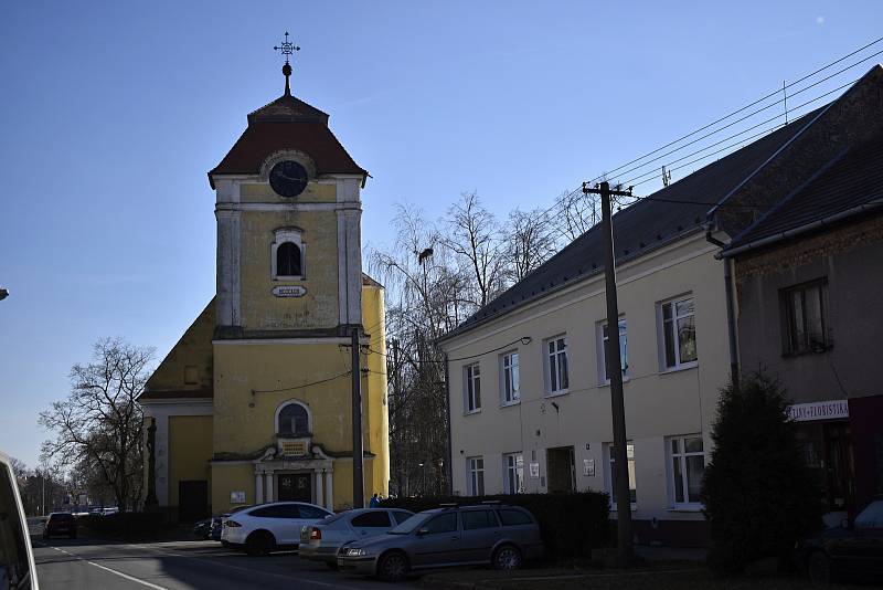 Mostkovice jsou obcí, která leží přímo pod plumlovskou přehradou.