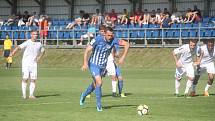 Fotbalisté Prostějova (v modrém) porazili Vyškov 2:1