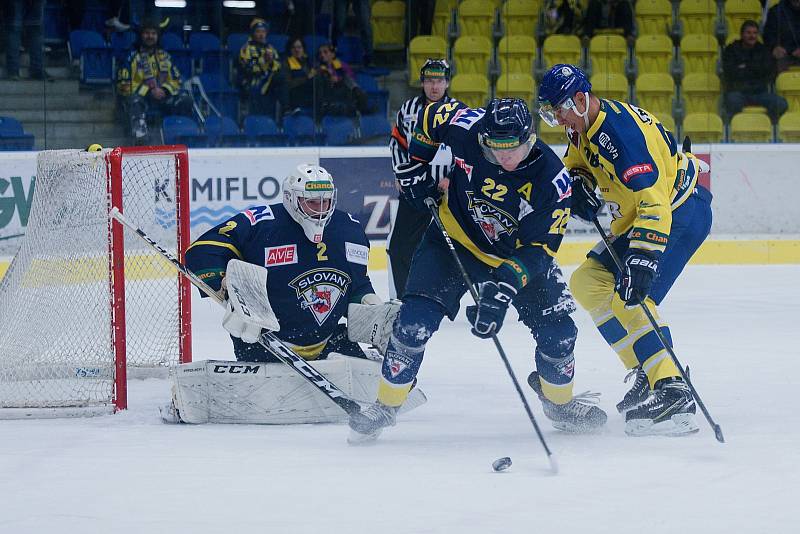 Hokejisté Přerova (ve žlutém) doma porazili Ústí nad Labem 5:2.