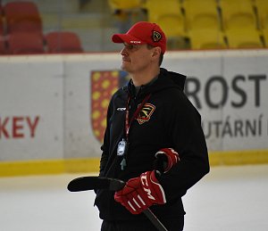 Prostějovský rodák Martin Janeček (vpravo), se stal od 9. listopadu 2023 trenérem hokejových Jestřábů.
