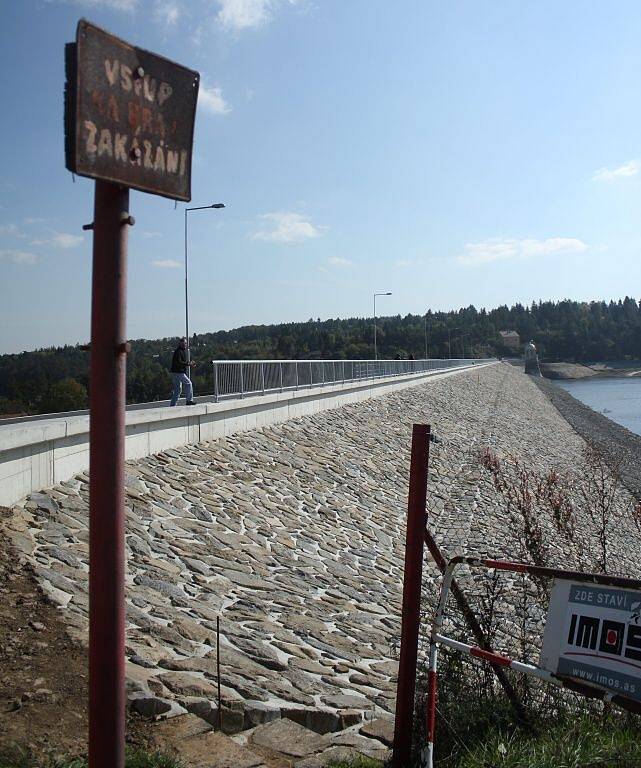 Opravená hráz plumlovské přehrady