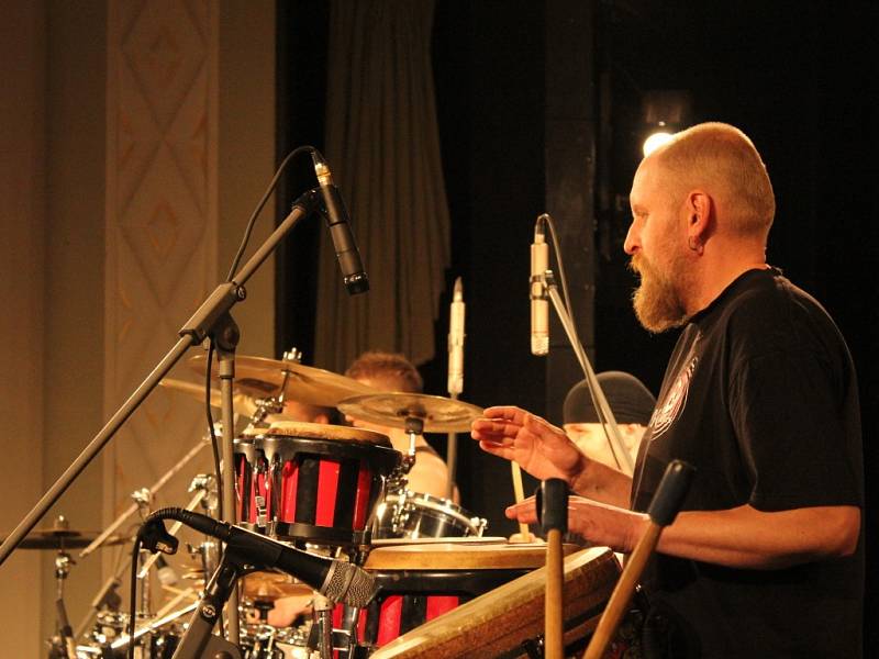 Jumping Drums v prostějovském Národním domě
