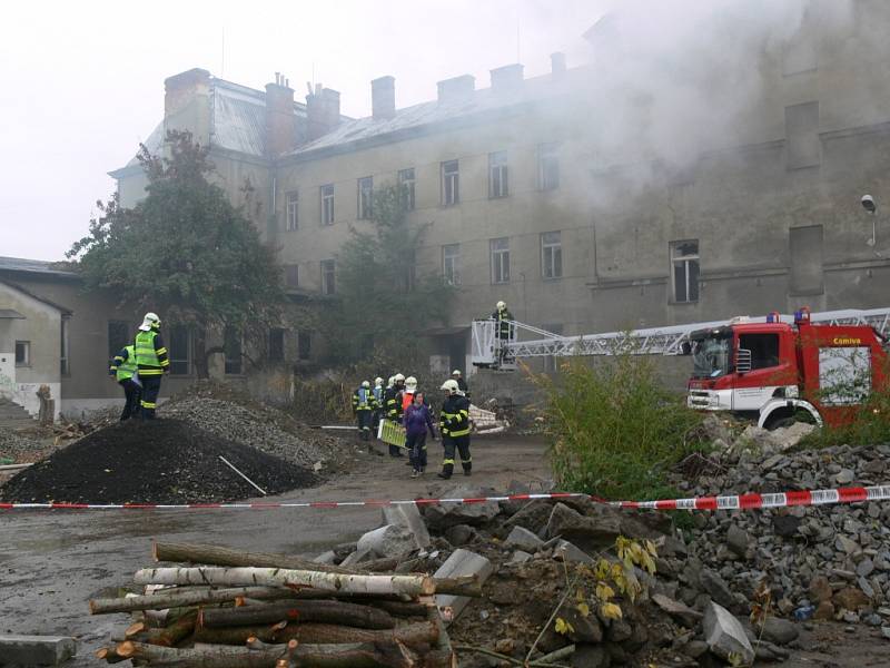 Cvičení IZS v Jezdecké ulici v Prostějově