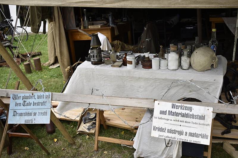 Akce připomínající historii 2. světové války nabídla pestrou přehlídku zbraní, techniky či uniforem několika armád, 18. 9. 2021