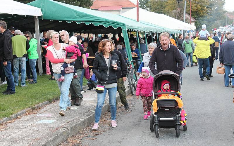 Sobotní vepřobraní v Ochozi přilákalo stovky lidí. 27.9. 2019