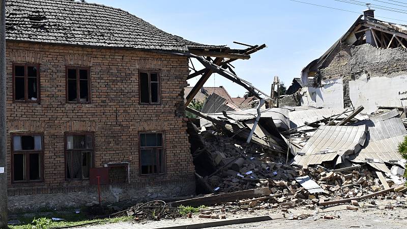 Výbuch zdemoloval dům v Olšanech u Prostějova, 18.7. 2022