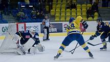 Hokejisté Přerova (ve žlutém) doma porazili Ústí nad Labem 5:2.