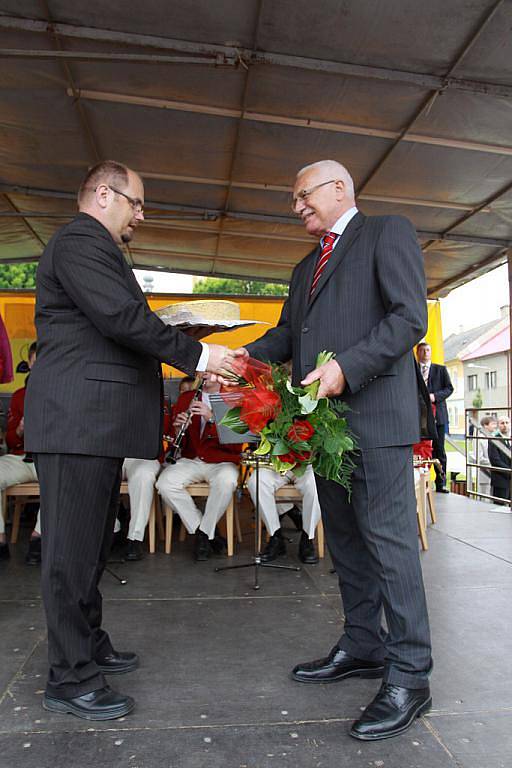 Návštěva prezidentského páru v Němčicích nad Hanou