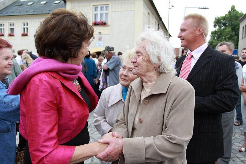 Návštěva prezidentského páru v Němčicích nad Hanou