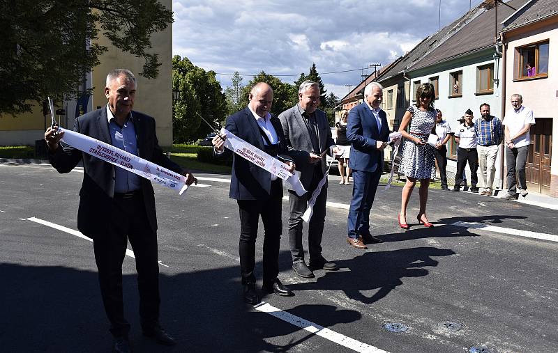 Slavnostní otevření silničního průtahu Stařechovicemi. 13.7. 2020