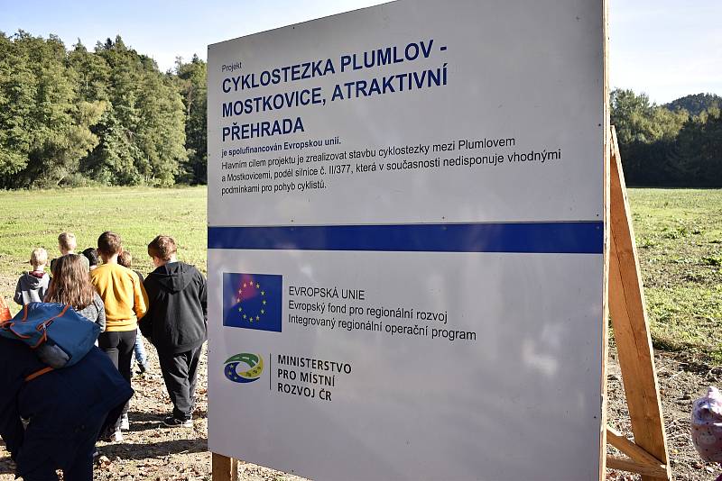 Slavnostní otevření cyklostezky spojující Plumlov s Mostkovicemi podél plumlovské přehrady. 1.10. 2021