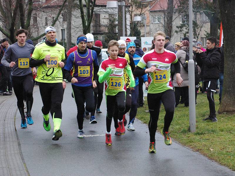 V Kolářových sadech proběhl čtyřicátý ročník silvestrovského běžeckého závodu