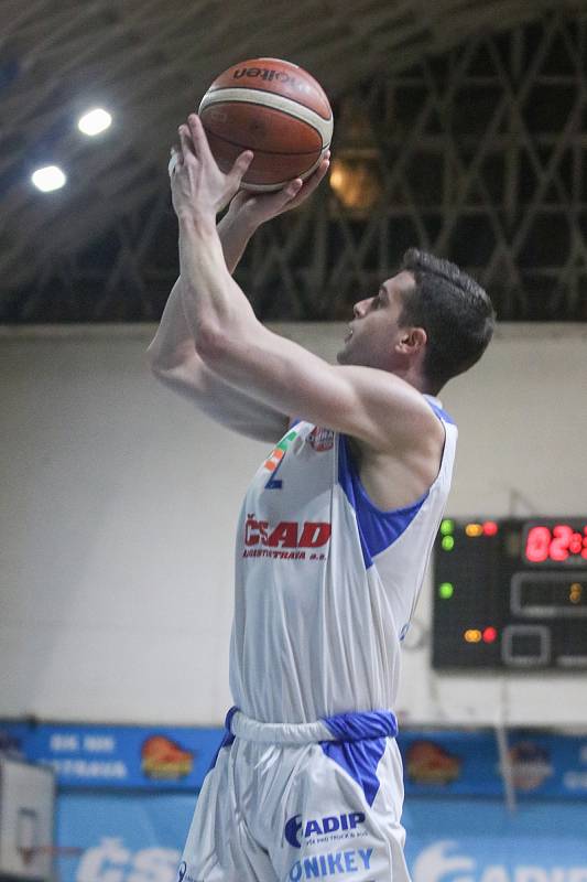 Utkání 12. kola Kooperativa NBL: NH Ostrava - Olomoucko, 8. prosince 2018 v Ostravě.