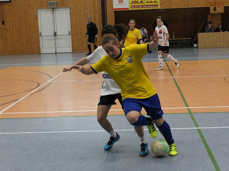 Halový turnaj fotbalistek v Kostelci na Hané