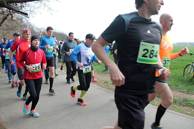 Běžecký půlmaraton v Biokoridoru Hloučela 24.3. 2019