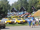 V plumlovském campu Žralok se o víkendu konalo 1. moravské setkání automobilů a motorek RVHP. Nadšenci a majitelé historických vozidel přijížděli do Plumlova z celé republiky, ti nejvzdálenější byli až ze slovenské Prievidze.