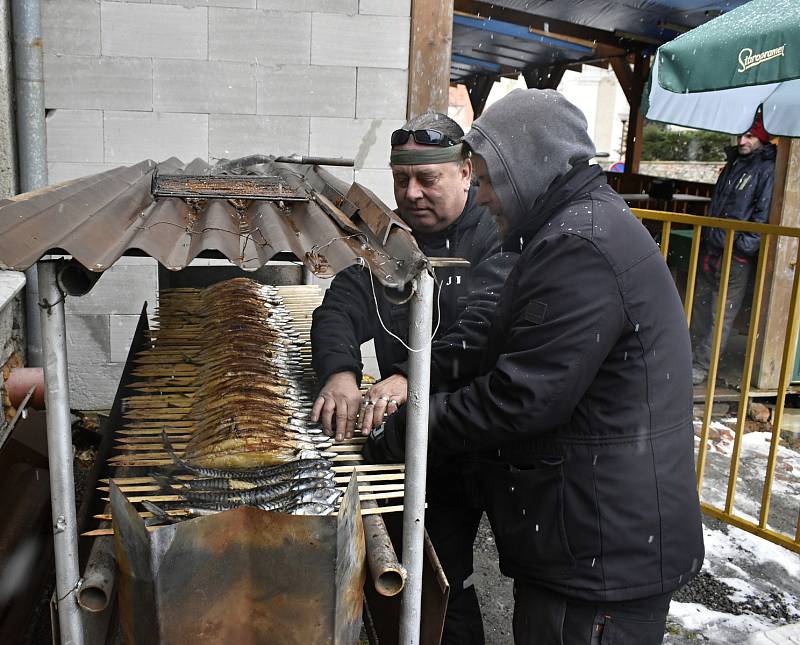 Zimní pečené makrely v Konici, sobota 29.1. 2022