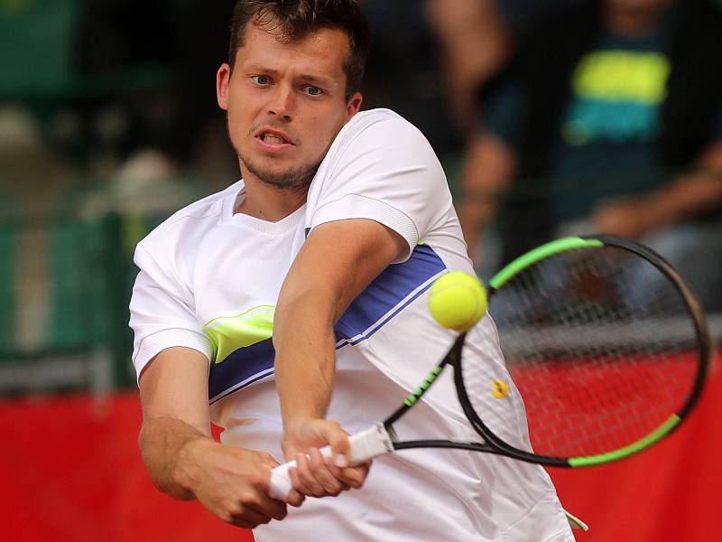 Czech Open v Prostějově: Pavlásek (8-ČR) – Ignatik (Běl.) 7:5, 1:6, 6:7