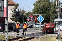 V neděli 13. srpna krátce před desátou ranní se srazila u železničního přejezdu v Olomoucké ulici dvě osobní auta. 13. srpna 2023