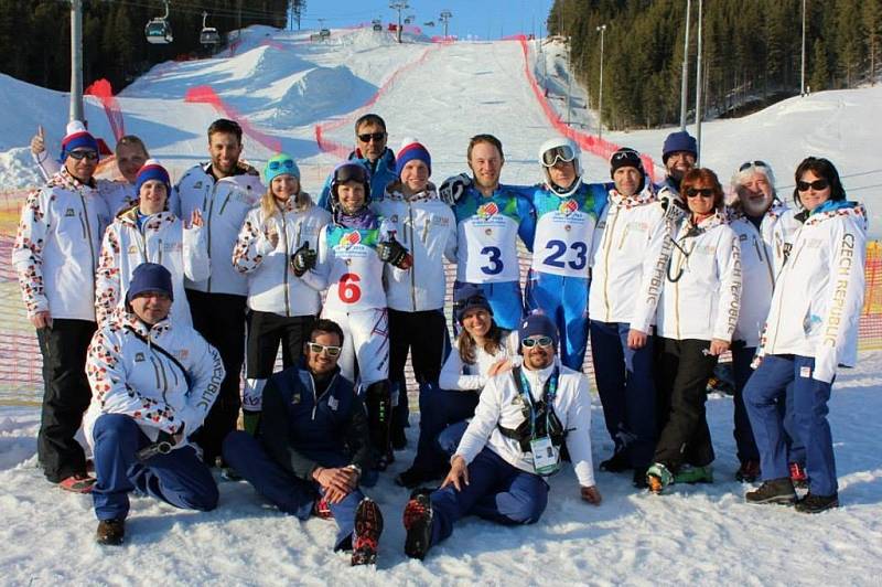 Neslyšící lyžař Martin Látal z Prostějova hájil na zimní deaflympiádě v Rusku barvy České republiky.