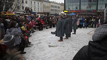 Druhý ročník prostějovského masopustu přilákal na náměstí řadu lidí. Čekal na ně bohatý program i vyšší počet stánků.