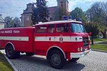 Tištínský sbor dobrovolných hasičů má letitou cisternu která pomalu dosluhuje. 12. 4. 2022