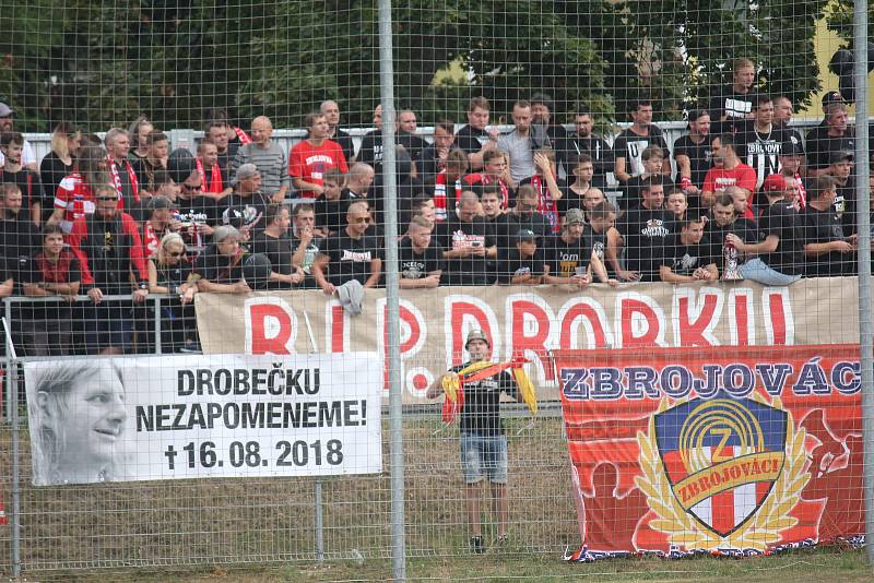 Fotbalisté Prostějova (v modrém) porazili Brno 2:1.