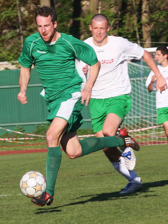 Fotbalové utkání krajského přeboru mužů / FK Slavoj Český Krumlov - Sokol Čížová 0:1.